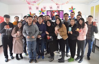 中建二局東北分公司大連盛都項目舉辦元宵聯歡會